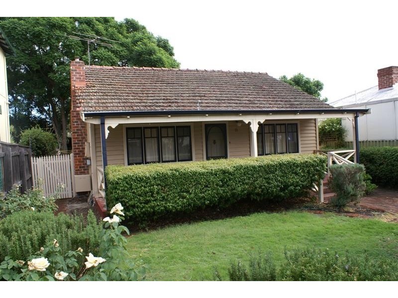 11 Hampshire St, East Victoria Park WA 6101