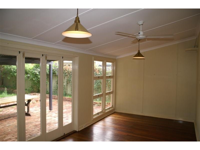 11 Hampshire St, East Victoria Park WA 6101