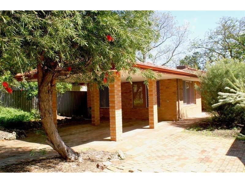 9 Balmoral St, East Victoria Park WA 6101