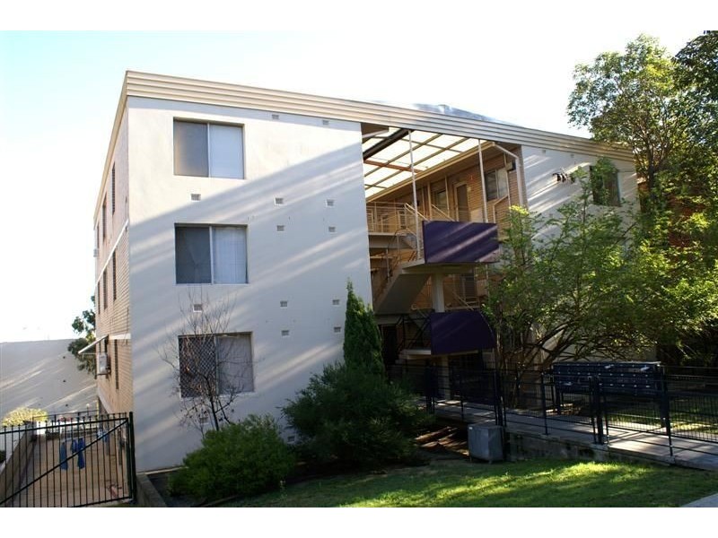 23/15 King George Street, Victoria Park WA 6100