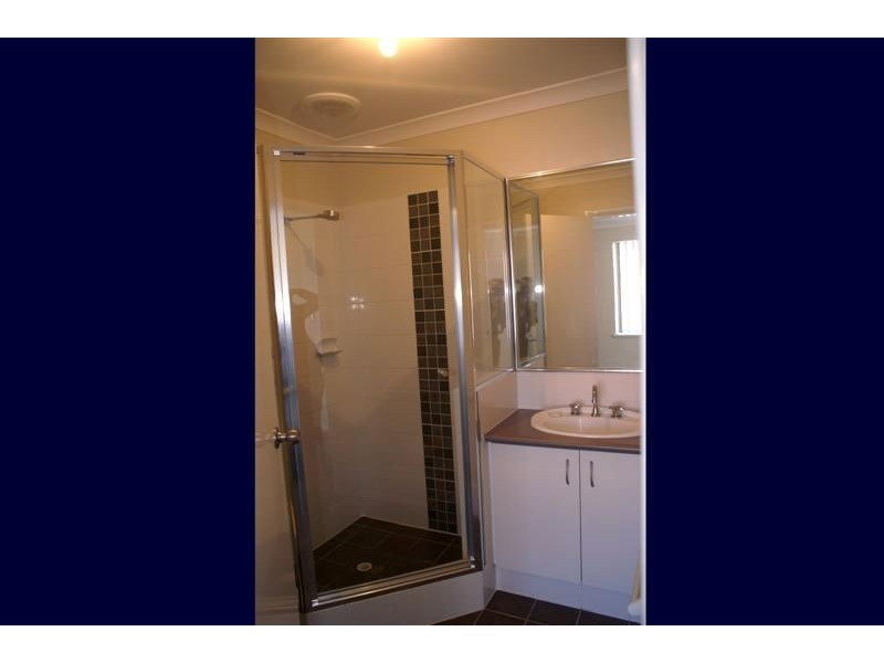 14/11 Hazlett Way, Canning Vale WA 6155