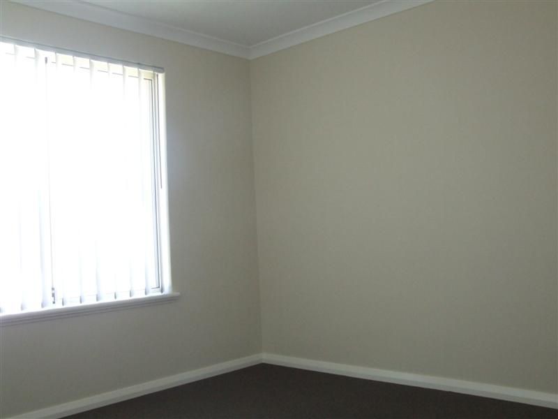 12/11 Hazlett Way, Canning Vale WA 6155