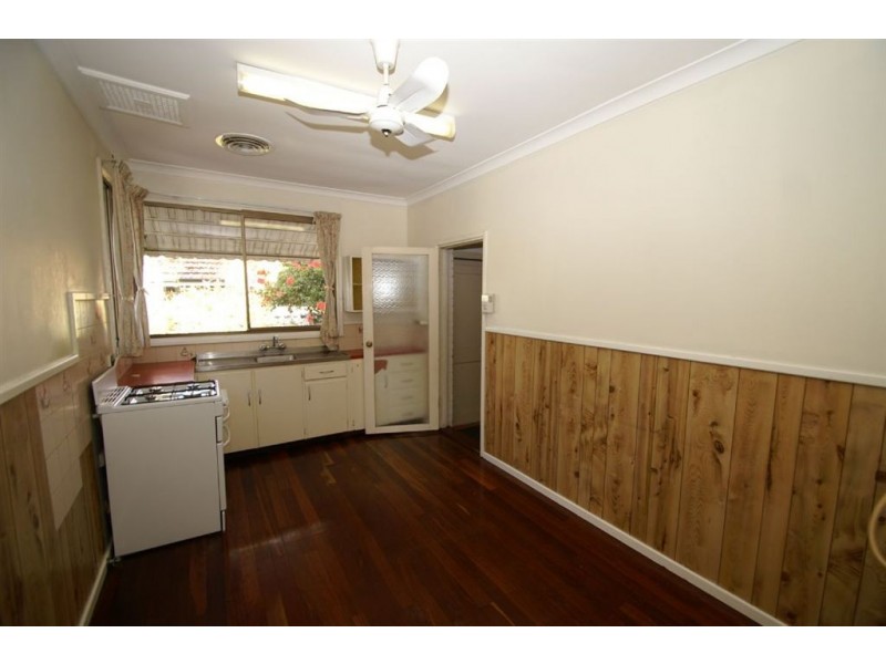 2 McManus Street, Wilson WA 6107