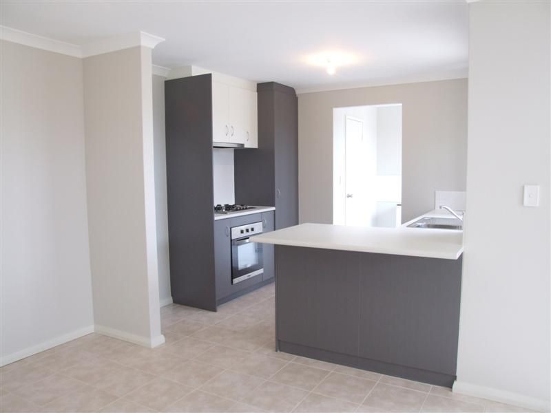 36/11 Hazlett Way, Canning Vale WA 6155