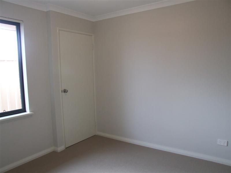 36/11 Hazlett Way, Canning Vale WA 6155