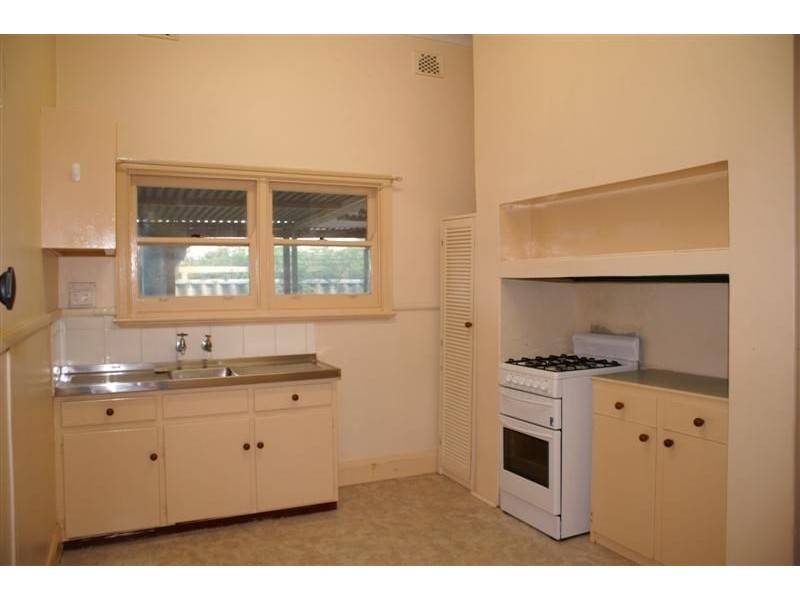 42 Cookham Road, Lathlain WA 6100