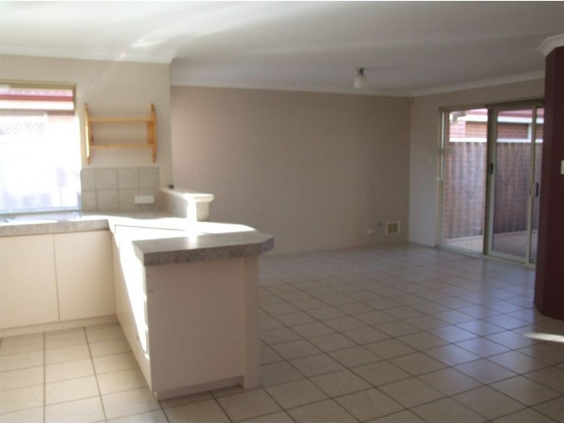 82 Upton Street, St James WA 6102