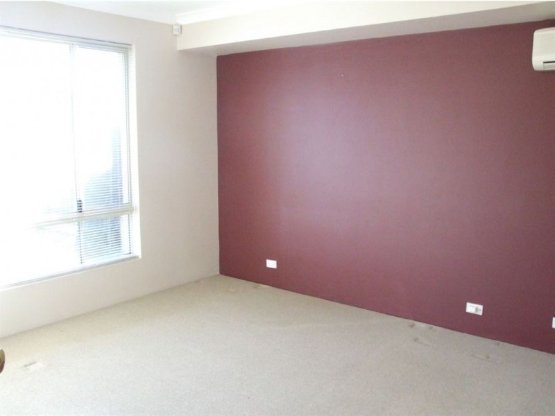 82 Upton Street, St James WA 6102