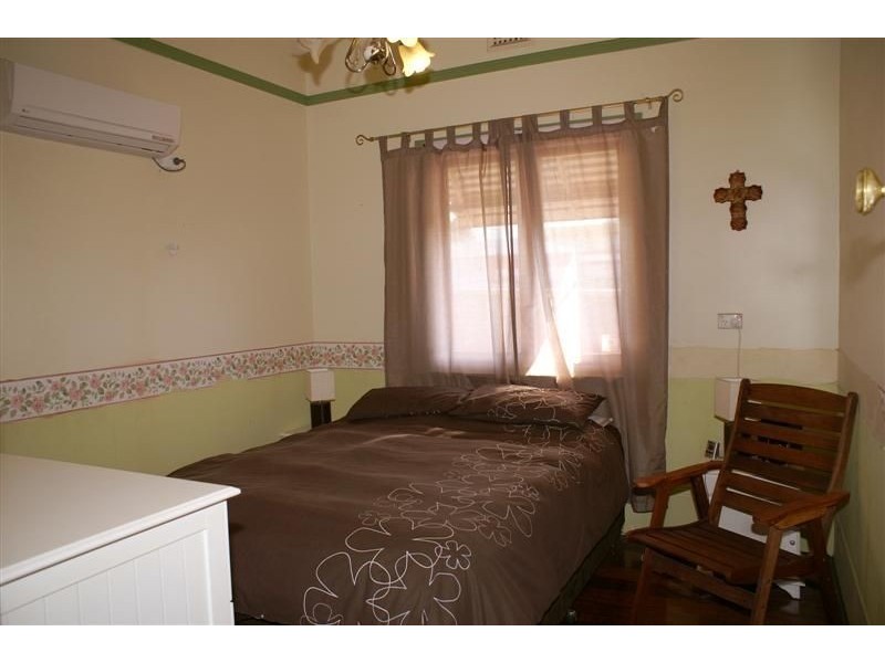 64 Kent St, East Victoria Park WA 6101