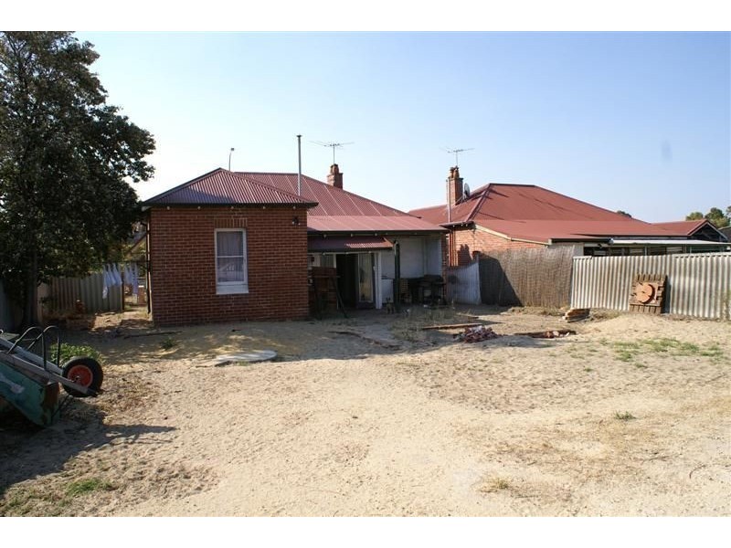 64 Kent St, East Victoria Park WA 6101