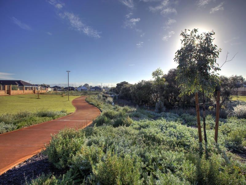 21 Bonarda Way, Caversham WA 6055