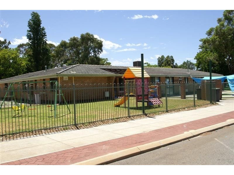 1 Bowkett St, Redcliffe WA 6104