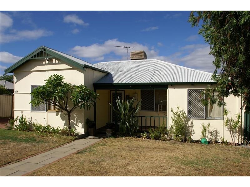 255a Berwick St, Victoria Park WA 6100