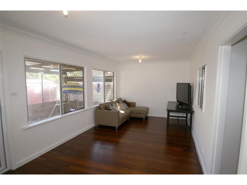 255a Berwick St, Victoria Park WA 6100