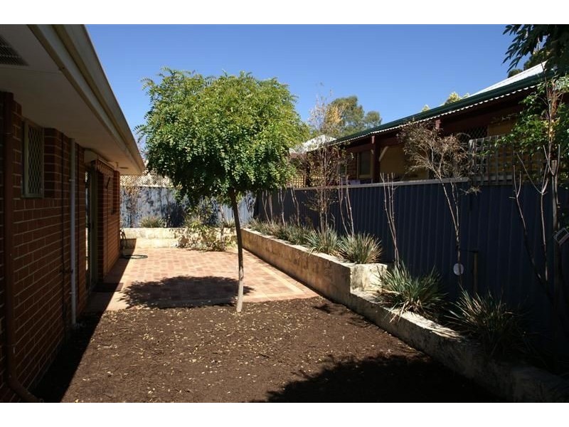 54a Leonard St, Victoria Park WA 6100