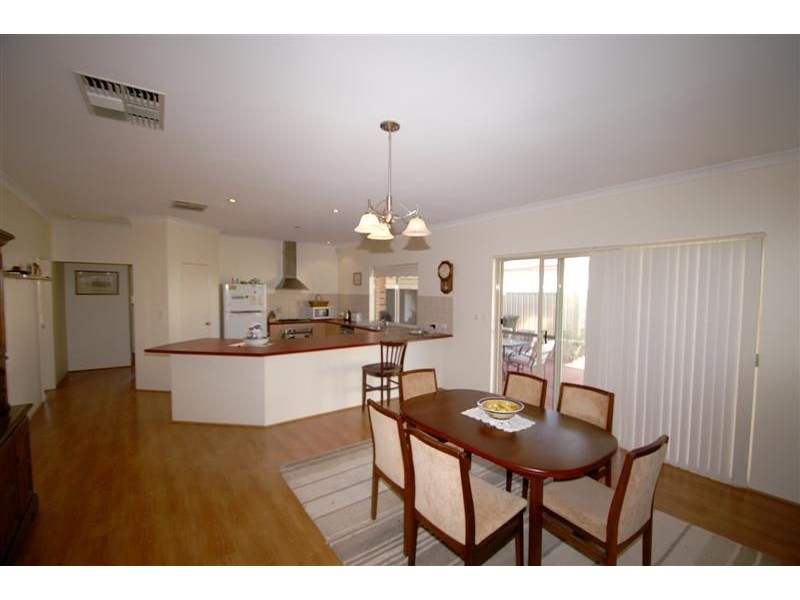 20a Bishopsgate St, Lathlain WA 6100