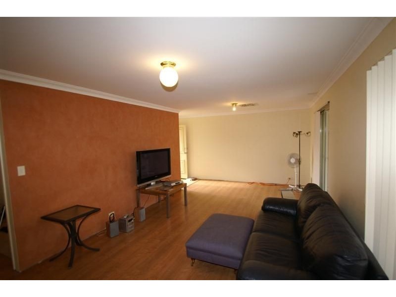 3/15 Warwick St, St James WA 6102