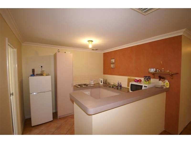 3/15 Warwick St, St James WA 6102