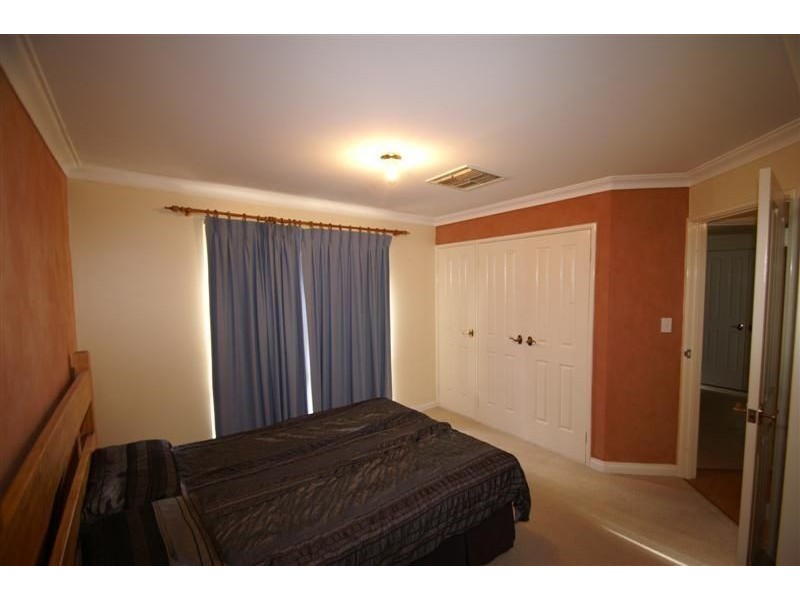 3/15 Warwick St, St James WA 6102