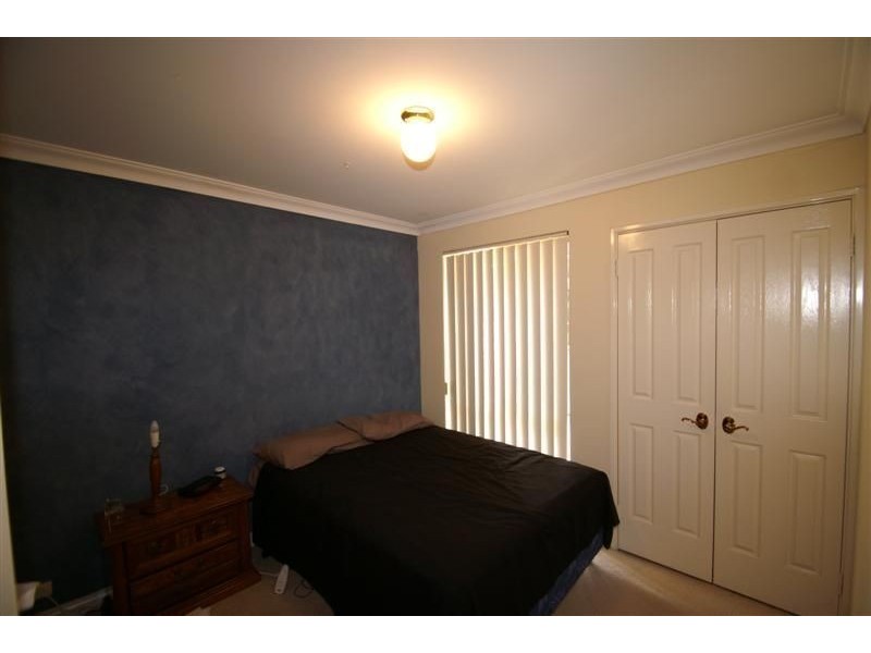 3/15 Warwick St, St James WA 6102