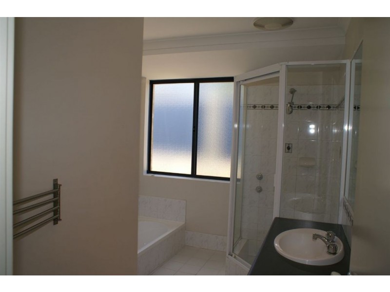 15 Taree Street, St James WA 6102