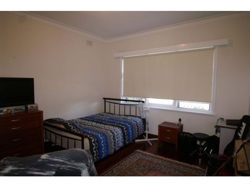 4 Canny Road, St James WA 6102