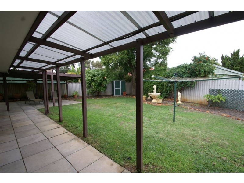 24 Basildon Way, Parkwood WA 6147