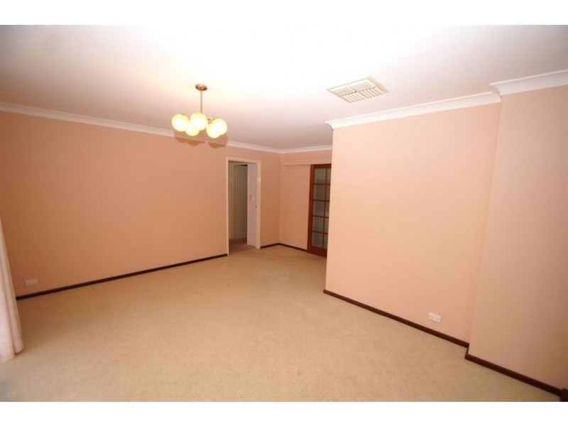 24 Basildon Way, Parkwood WA 6147