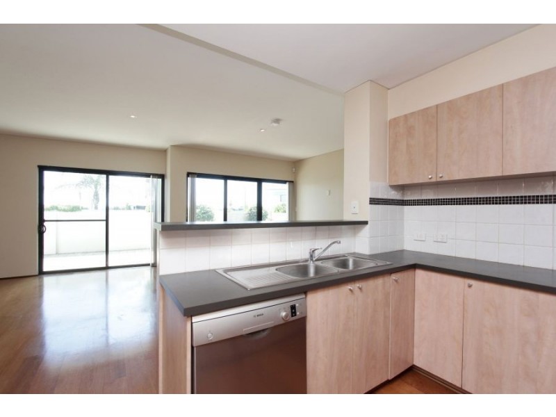 3/105 Melville Parade, Como WA 6152