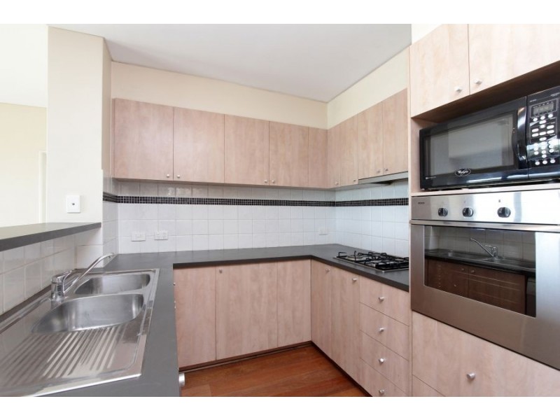 3/105 Melville Parade, Como WA 6152