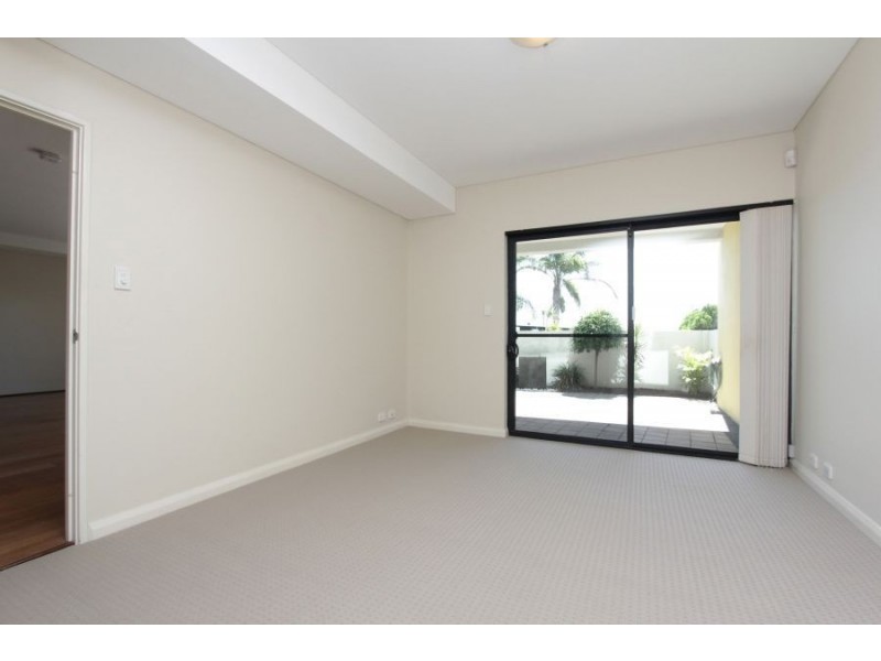 3/105 Melville Parade, Como WA 6152