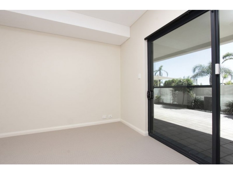 3/105 Melville Parade, Como WA 6152