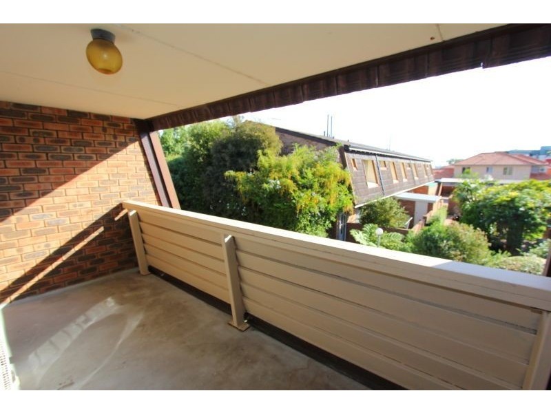 17/10 Gardner Street, Como WA 6152