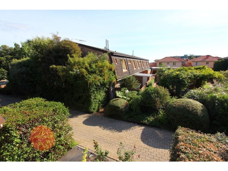 17/10 Gardner Street, Como WA 6152