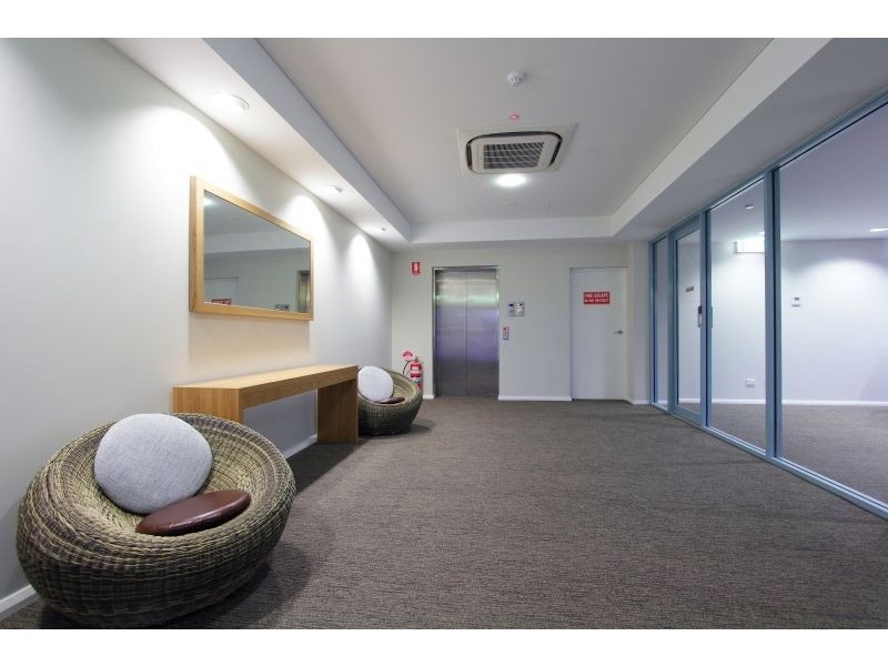 8/1 Tanunda Drive, Rivervale WA 6103