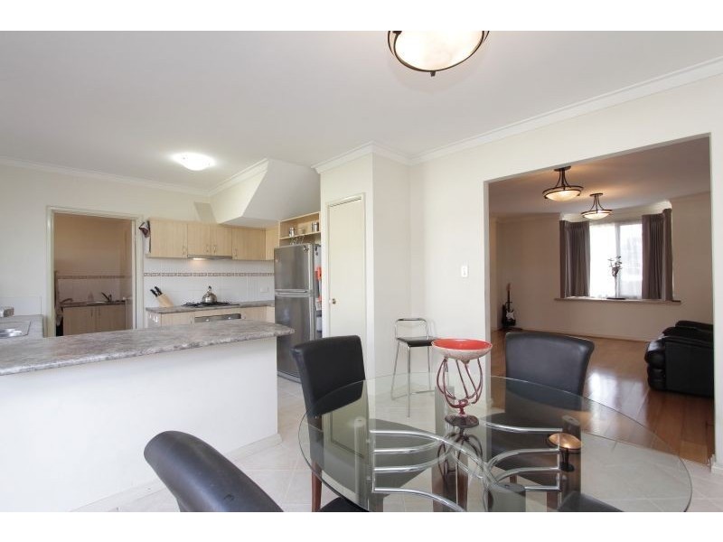 32 Axon Avenue, Victoria Park WA 6100