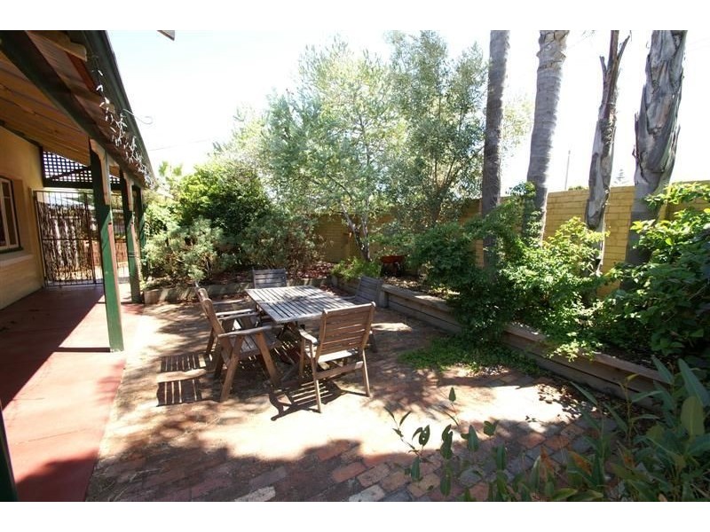 71 Kitchener Avenue, Victoria Park WA 6100