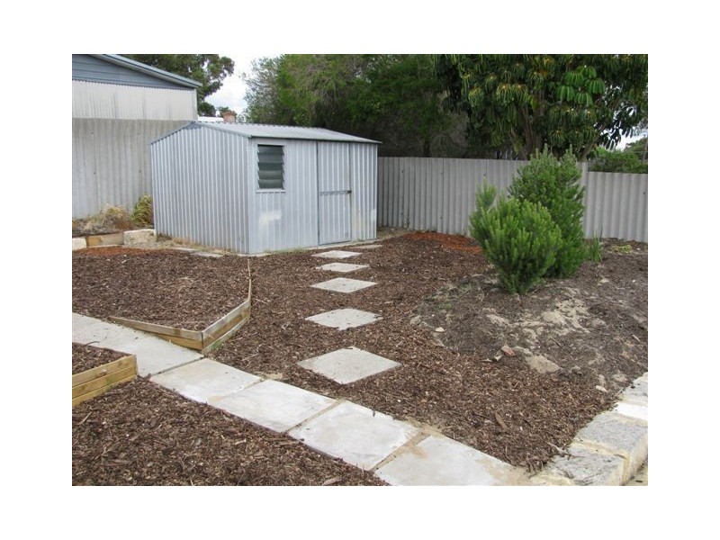 3 Eileen St, Bassendean WA 6054