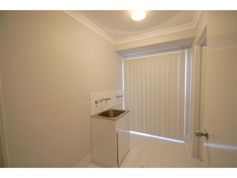 21/11 Hazlett Way, Canning Vale WA 6155