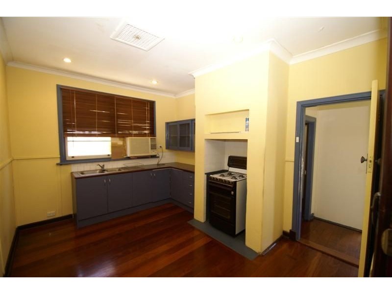 4 Hertford St, East Victoria Park WA 6101