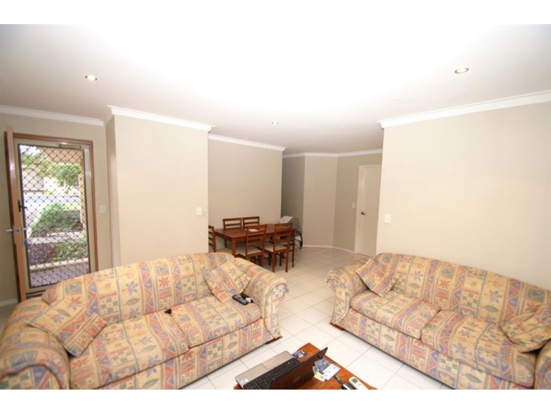 2/24 Gloucester Street, Victoria Park WA 6100