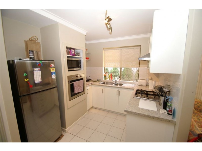 2/24 Gloucester Street, Victoria Park WA 6100