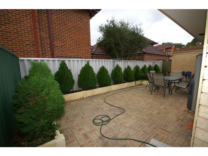 2/24 Gloucester Street, Victoria Park WA 6100