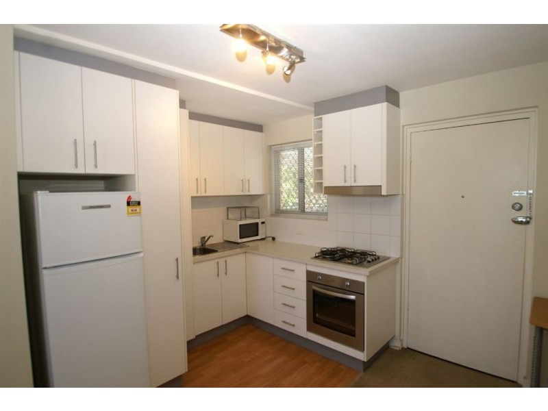 6/11 King George Street, Victoria Park WA 6100