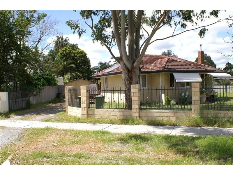 1 Bowkett Street, Redcliffe WA 6104