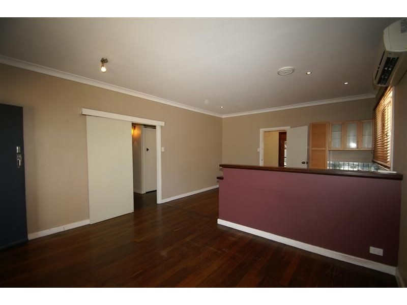1 Bowkett Street, Redcliffe WA 6104