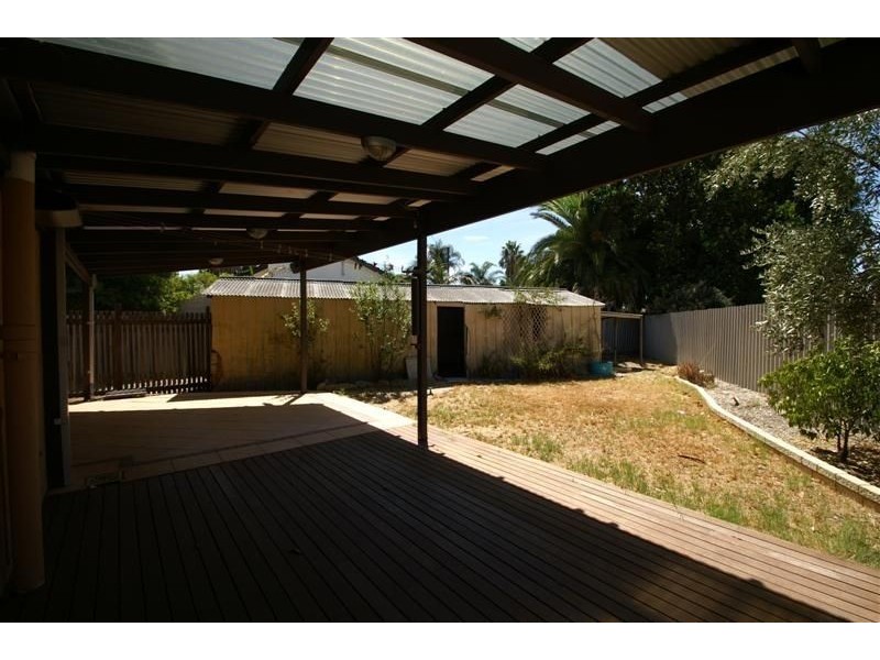 1 Bowkett Street, Redcliffe WA 6104