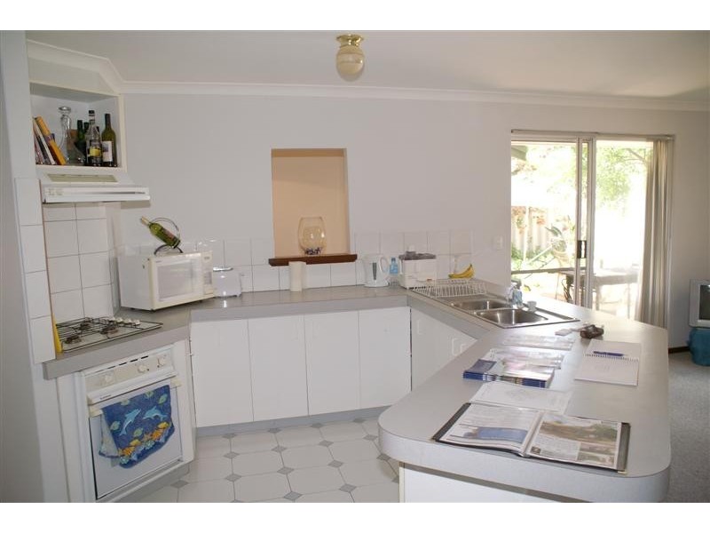 2/116 Swansea Street, East Victoria Park WA 6101