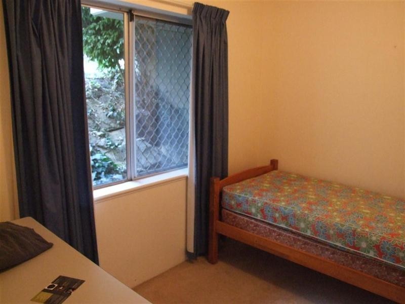 2/12 McMaster Street, Victoria Park WA 6100