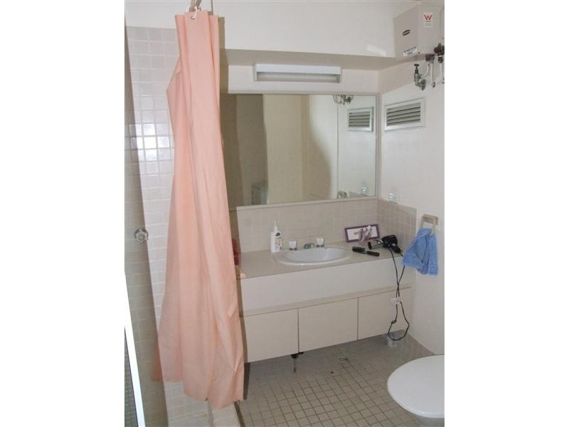 2/12 McMaster Street, Victoria Park WA 6100